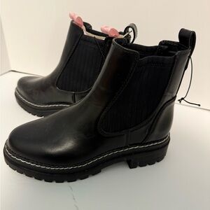 Sam and Libby Skylar Bootie Pull-on Women’s Black Chelsea boot SZ 7.5
